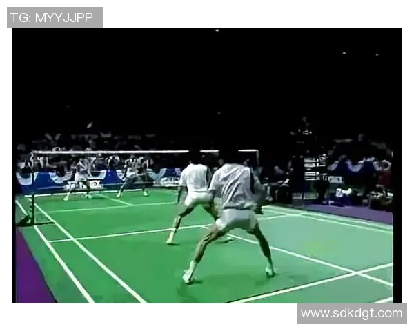 羽毛球战术解析:探寻北京羽毛球队的进攻策略与技巧 羽毛球战术解析:探寻北京羽毛球队的进攻策略与技巧