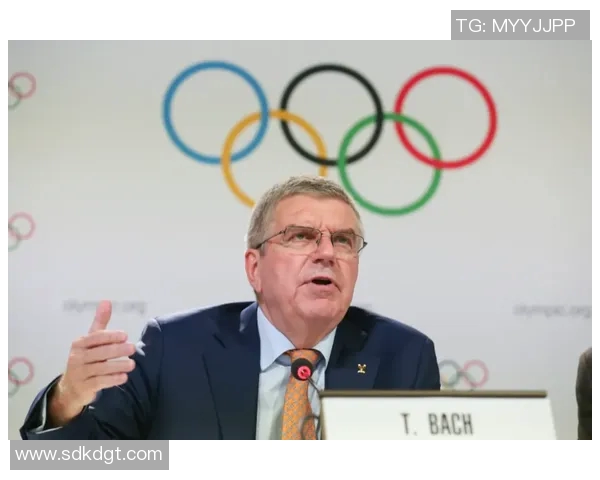 成都极限运动队团队协作引发热议探讨运动精神与竞争的平衡问题 成都极限运动队团队协作引发热议探讨运动精神与竞争的平衡问题