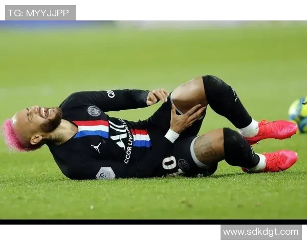 内马尔再次受伤影响巴黎欧冠前景球队士气堪忧 内马尔再次受伤影响巴黎欧冠前景球队士气堪忧