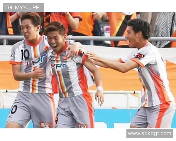 山口雷法与山形山神的激烈对决谁能在赛场上笑到最后