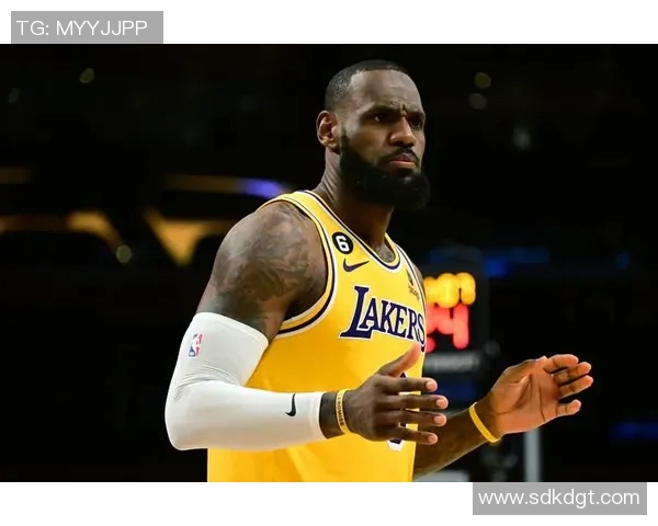 扎克拉文在NBA的崛起与挑战：从天赋少年到全明星球员的奋斗历程