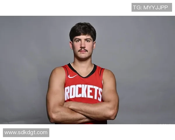 2019年火箭与马刺季前赛精彩对决回顾与分析