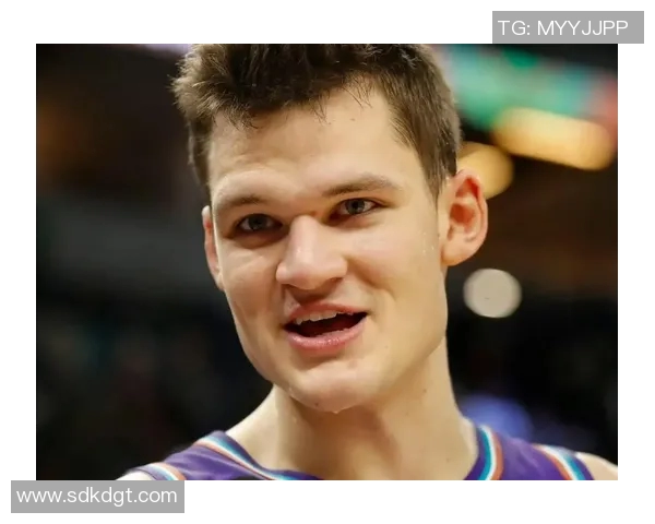 沃克凯斯勒带领球队迎接挑战展现年轻球员的无限潜力与未来希望 沃克凯斯勒带领球队迎接挑战展现年轻球员的无限潜力与未来希望