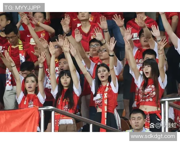 中国国足迎战俄罗斯队期待突破自我展现实力与风采