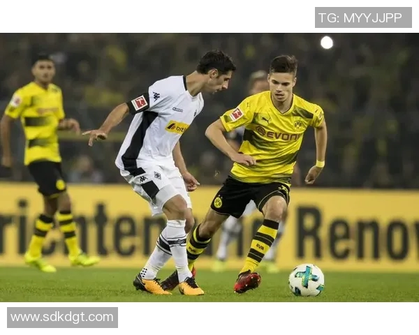 帕尔马与门兴激战正酣谁能在这场对决中笑到最后