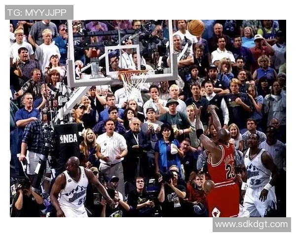 达拉飞马与太阳的激烈对决揭示了NBA季后赛的无限可能性与精彩瞬间 达拉飞马与太阳的激烈对决揭示了NBA季后赛的无限可能性与精彩瞬间