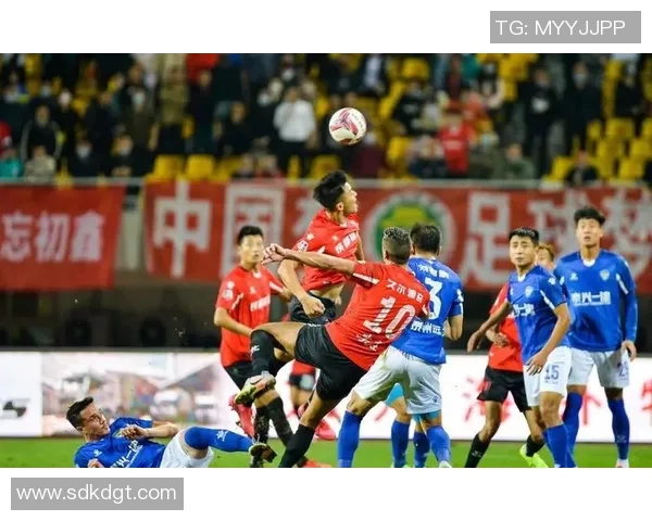 成都兴城与绿城激战正酣谁能在这场对决中笑到最后