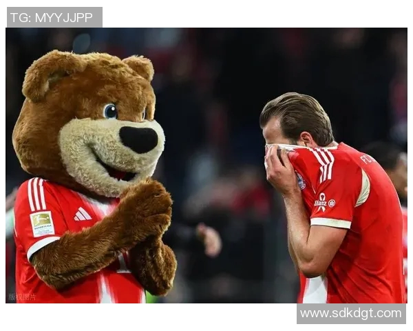 莱万重返德甲对阵拜仁遭球迷嘘声四起质疑其忘恩负义