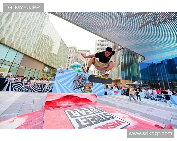 重庆滑板队的节奏探索与文化碰撞之旅